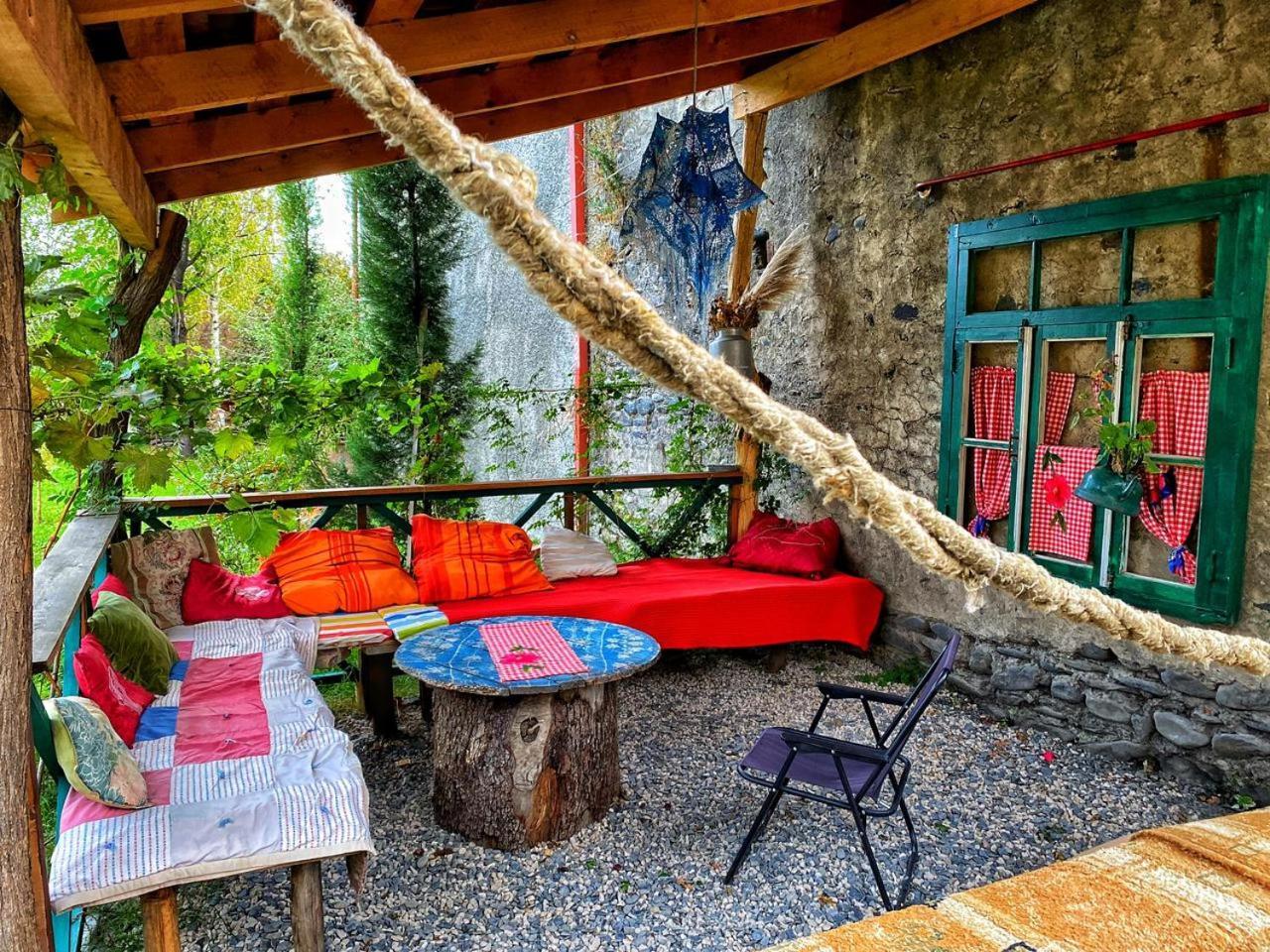 Varga Qwareli Exterior foto