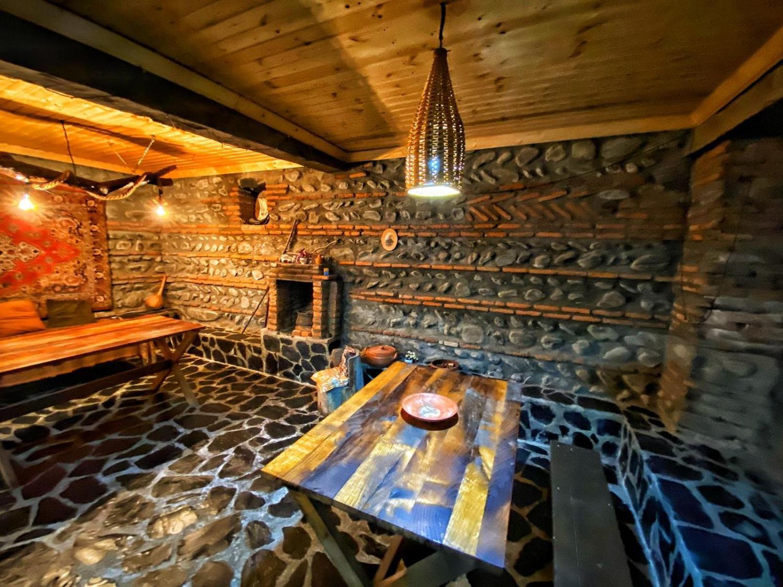 Varga Qwareli Exterior foto